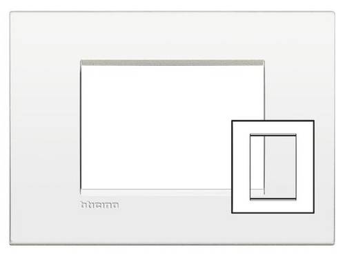 Legrand Rahmen Living&Light Weiß LNC4826BN