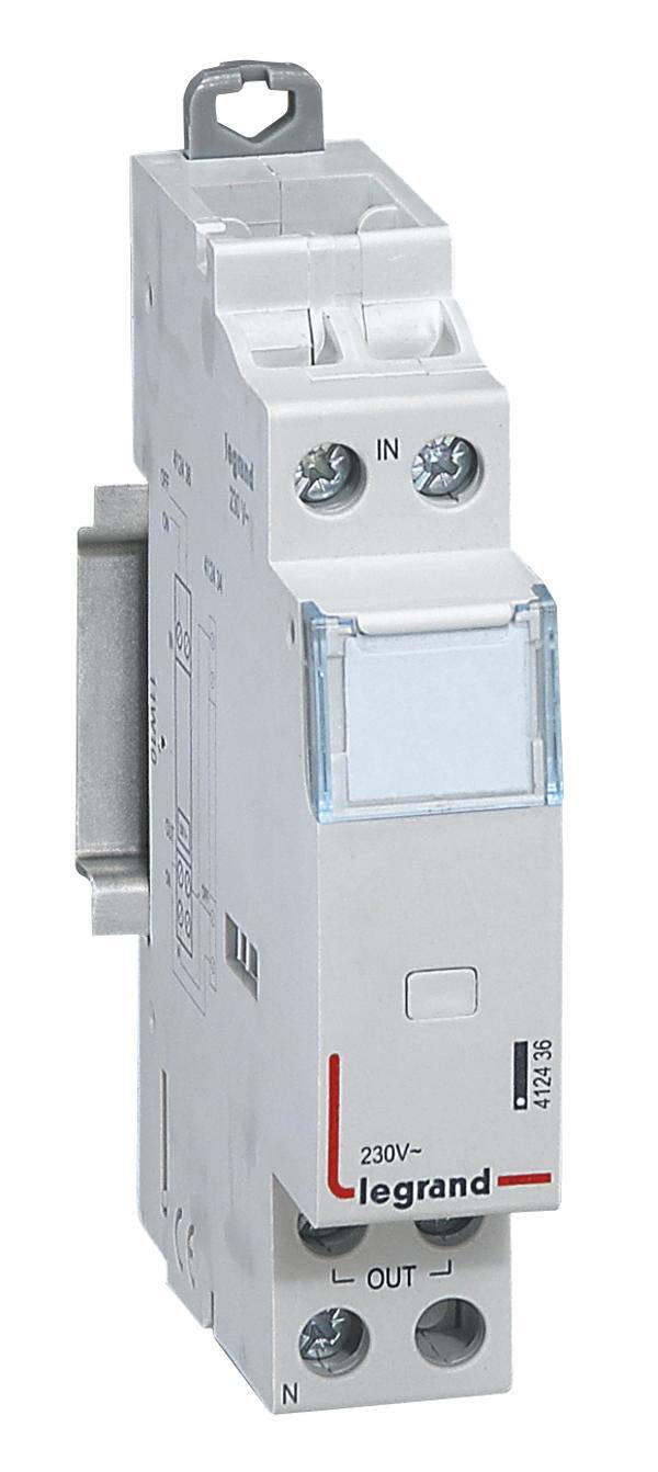 Einhelliger Leitungsschutzschalter für elektrische Installationen mit Aufdruck 'Legrand', Spannung 230V, Ein- und Ausgangsanschlüsse.