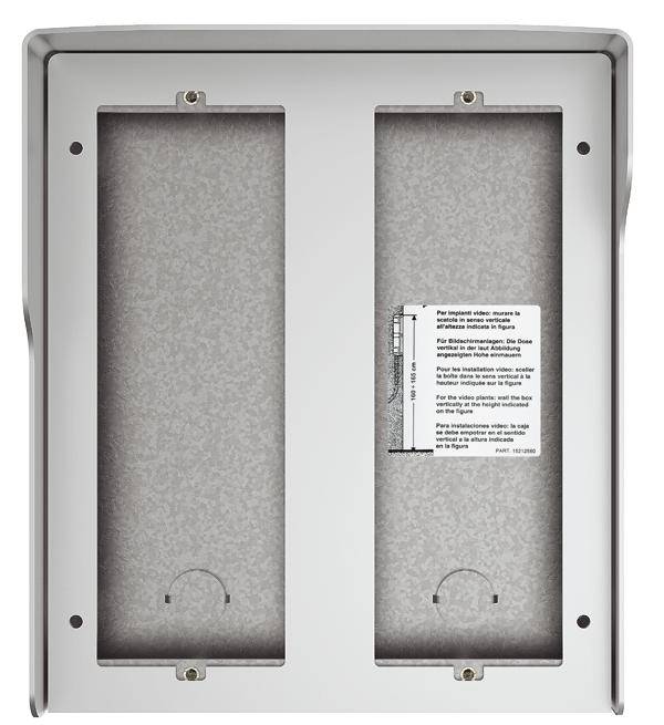 Leere Gehäusehalterung mit zwei vertikalen Öffnungen und Installationsanleitung in der Mitte.