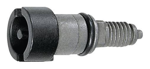 Zündkerze in Nahaufnahme, zeigt das Metallgehäuse und die Elektrode. Sie ist wichtig für den Zündfunken im Verbrennungsmotor.