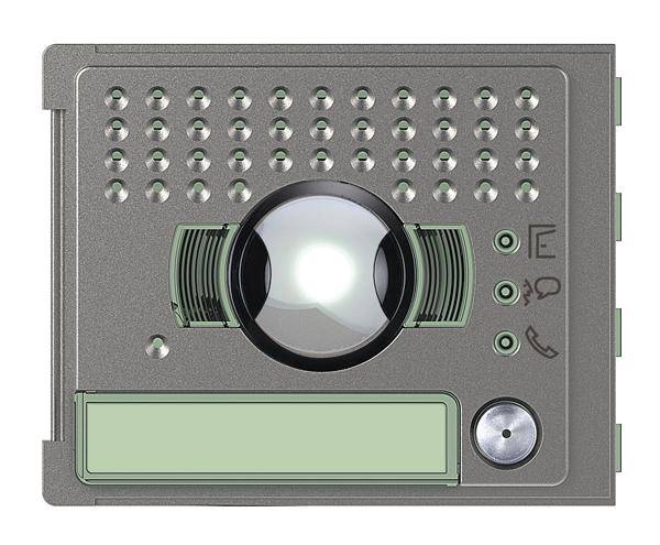 Gegensprechanlage mit Lautsprecher, Kamera und Klingeltaste in einem Metallrahmen. Designelemente und Symbole neben der Kamera.