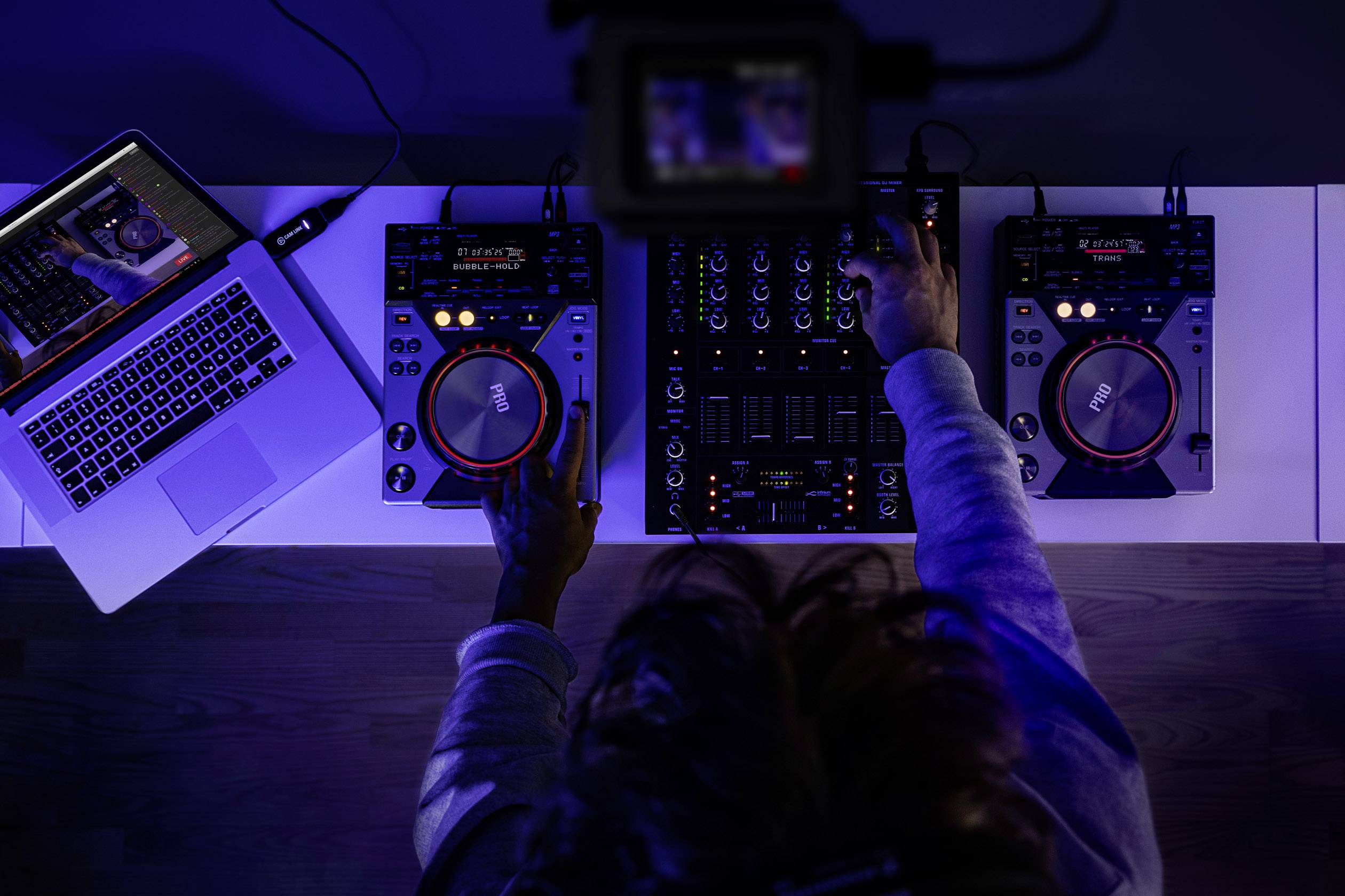 Elgato Cam Link 4k HDMI 10GAM9901 Streaming Stick