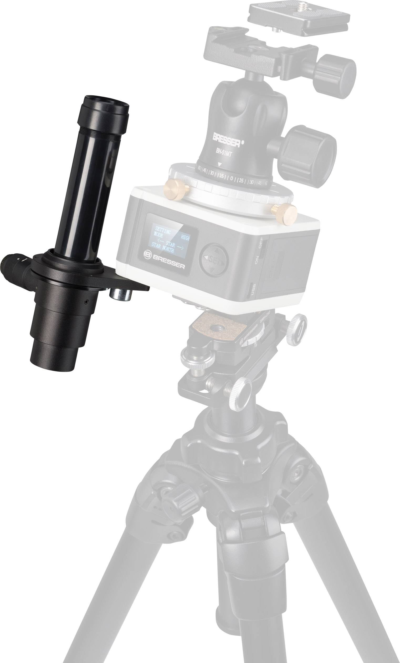 'Star Adventurer Mini' montiert auf einem Stativ, ausgestattet mit einem Teleskop-Adapter für die Astrofotografie.