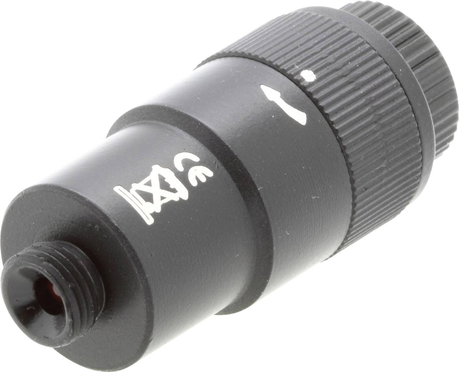 Ein schwarzer Adapter mit Gewinde, einem Pfeil für die Richtungsanzeige und CE-Kennzeichnung.