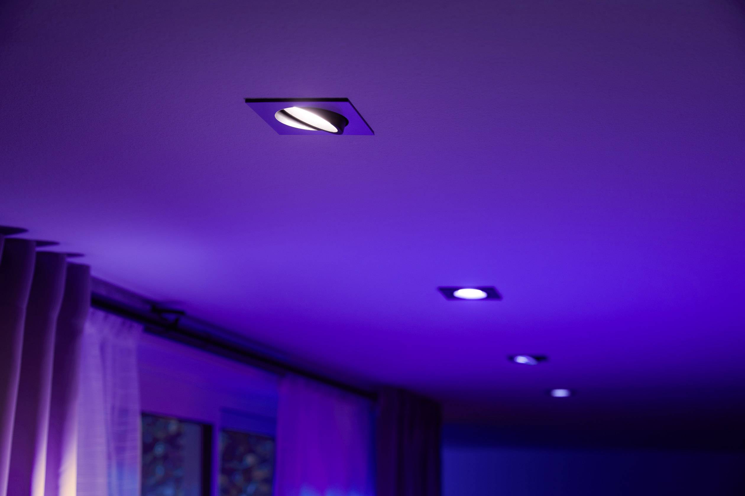 Philips LED Einbauleuchte 50551/48/P7 Centura GU10 5.7 W RGBW