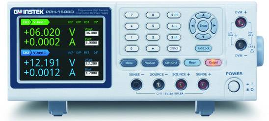 Ein Labornetzgerät zeigt zwei Ausgänge mit Spannungen von +6,020V und +12,191V sowie Strömen von +0,0002A und +0,0012A an.
