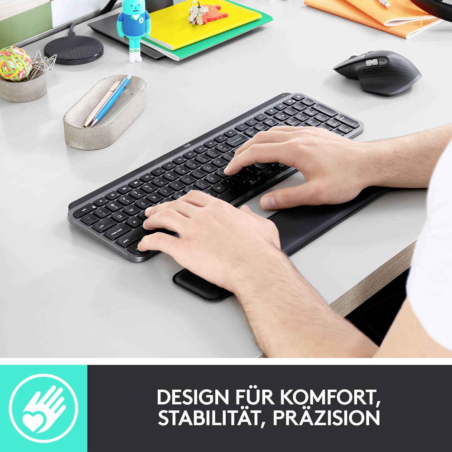 Logitech MX Keys Plus Bluetooth® Tastatur Deutsch, QWERTZ, Windows® Graphit Beleuchtet, Ergonomisch