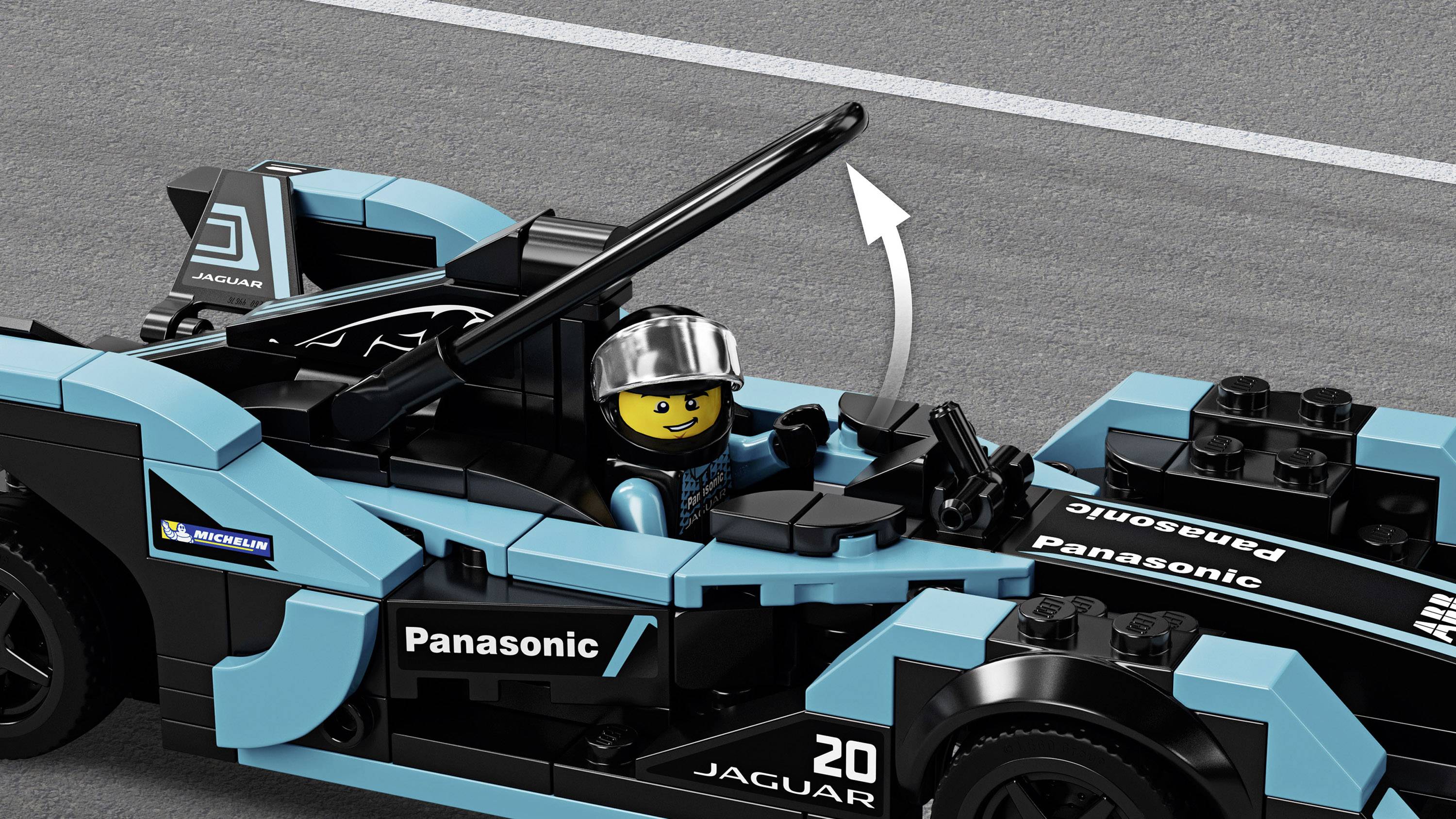 76898 LEGO® SPEED CHAMPIONS Formula E Panasonic Jaguar Racing GEN2 car & Jaguar I-PACE eTROPHY