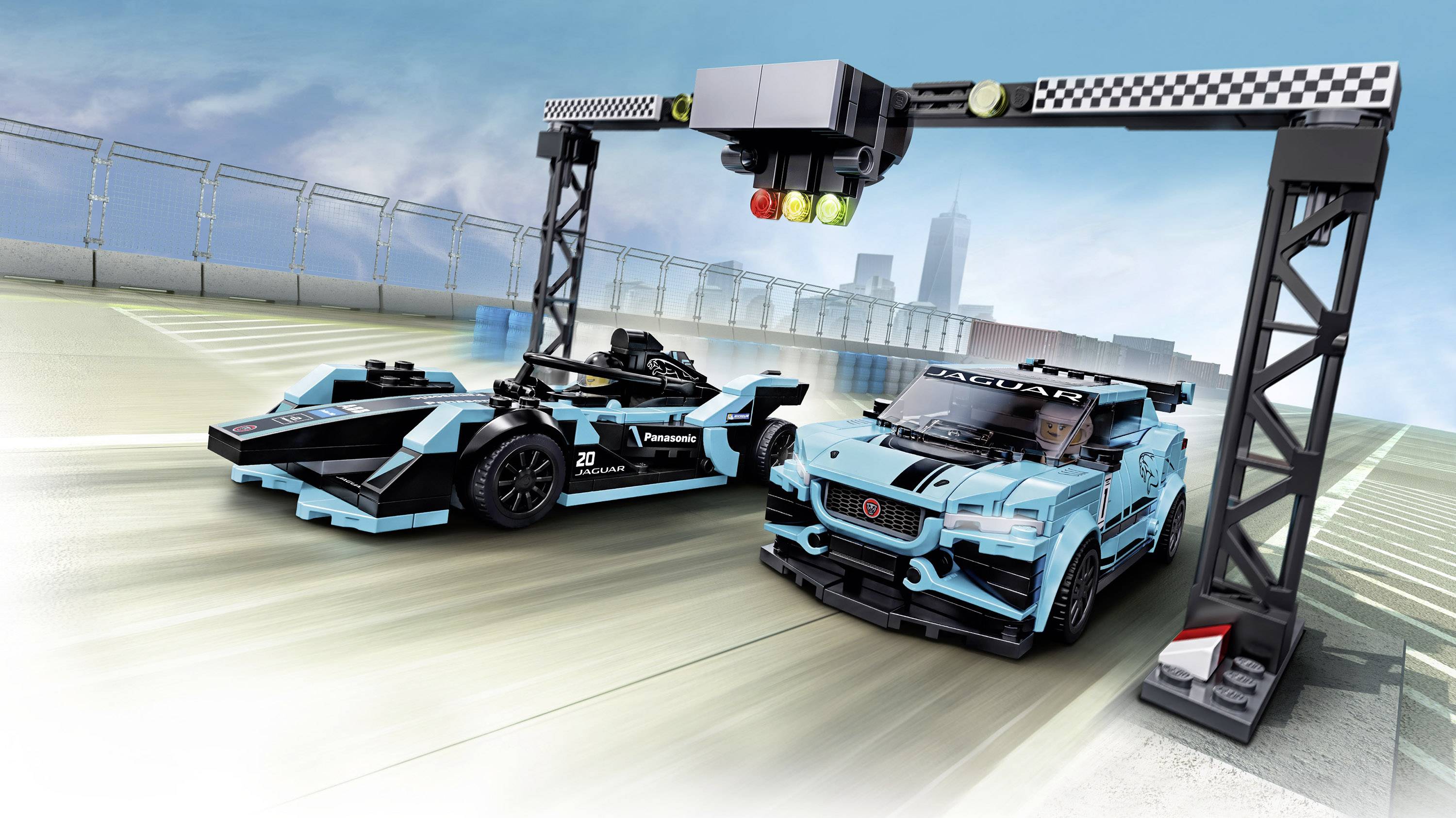 76898 LEGO® SPEED CHAMPIONS Formula E Panasonic Jaguar Racing GEN2 car & Jaguar I-PACE eTROPHY