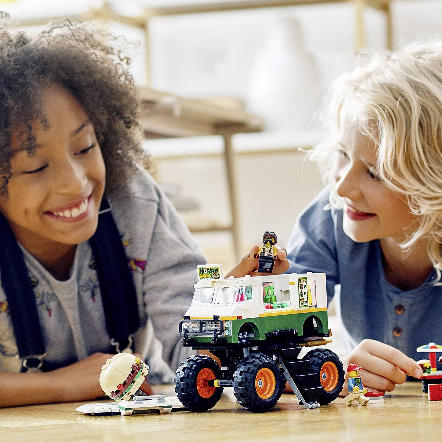 31104 LEGO® CREATOR Burger-Monster-Truck