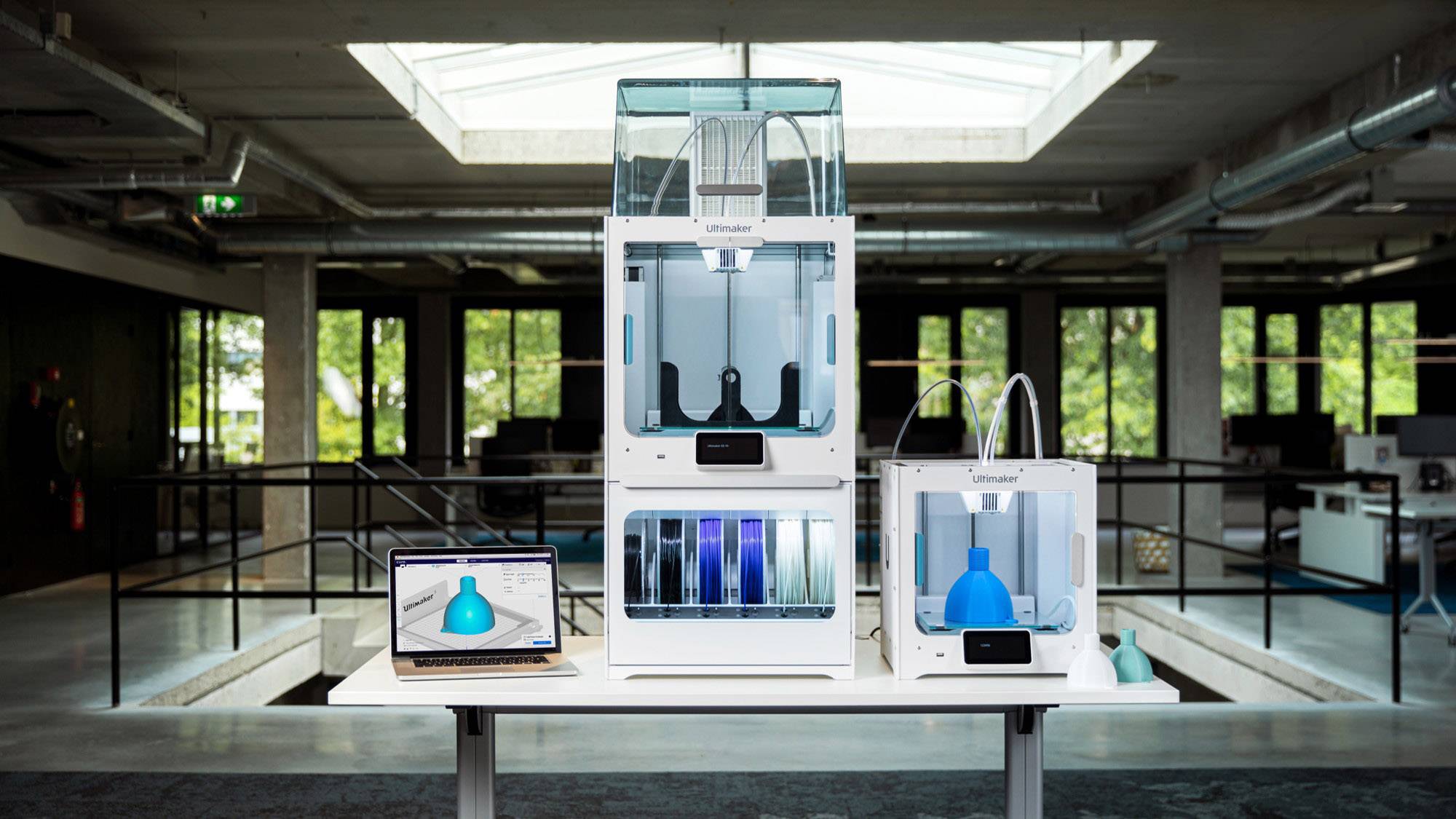 UltiMaker S3 3D Drucker beheizbares Druckbett, Dual-Düsen-System (Dual Extruder)