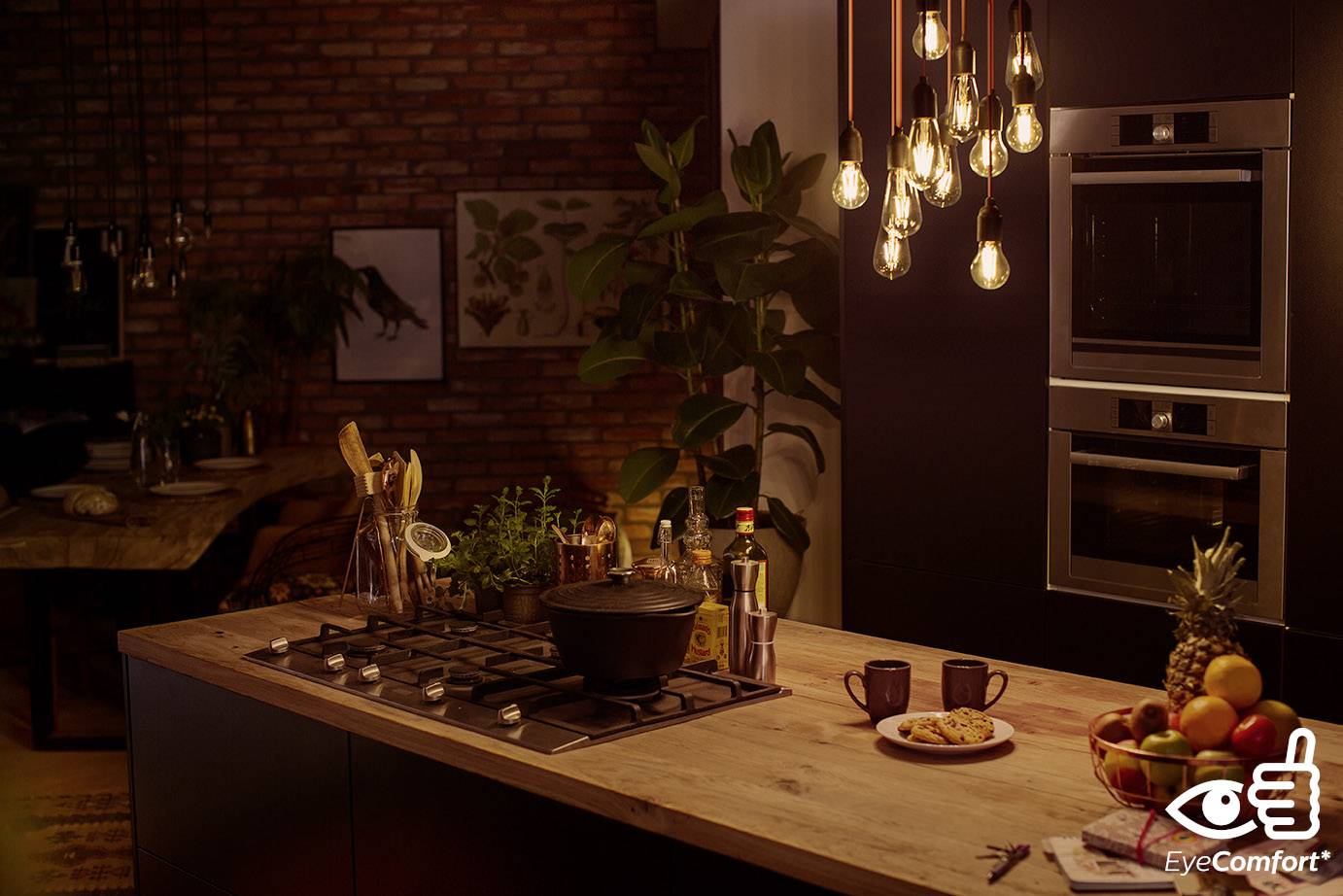 Philips 67354300 LED EEK F (A - G) E27 Spezialform 4W = 35W Warmweiß (Ø x L) 6.4cm x 14.2cm Filament 1St.