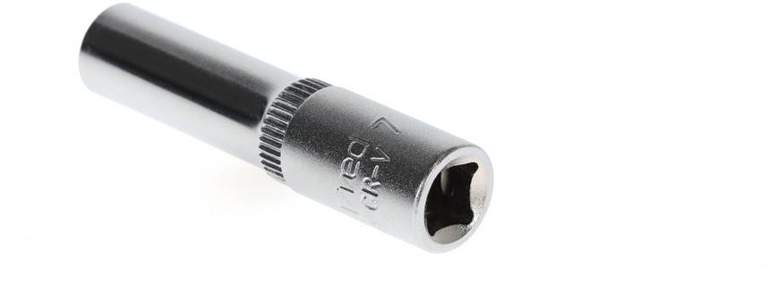 Metallschraubendreheraufsatz mit glattem Griff und sechskantigem Ende. Perfekt für das Anziehen oder Lösen von Schrauben in Maschinen.
