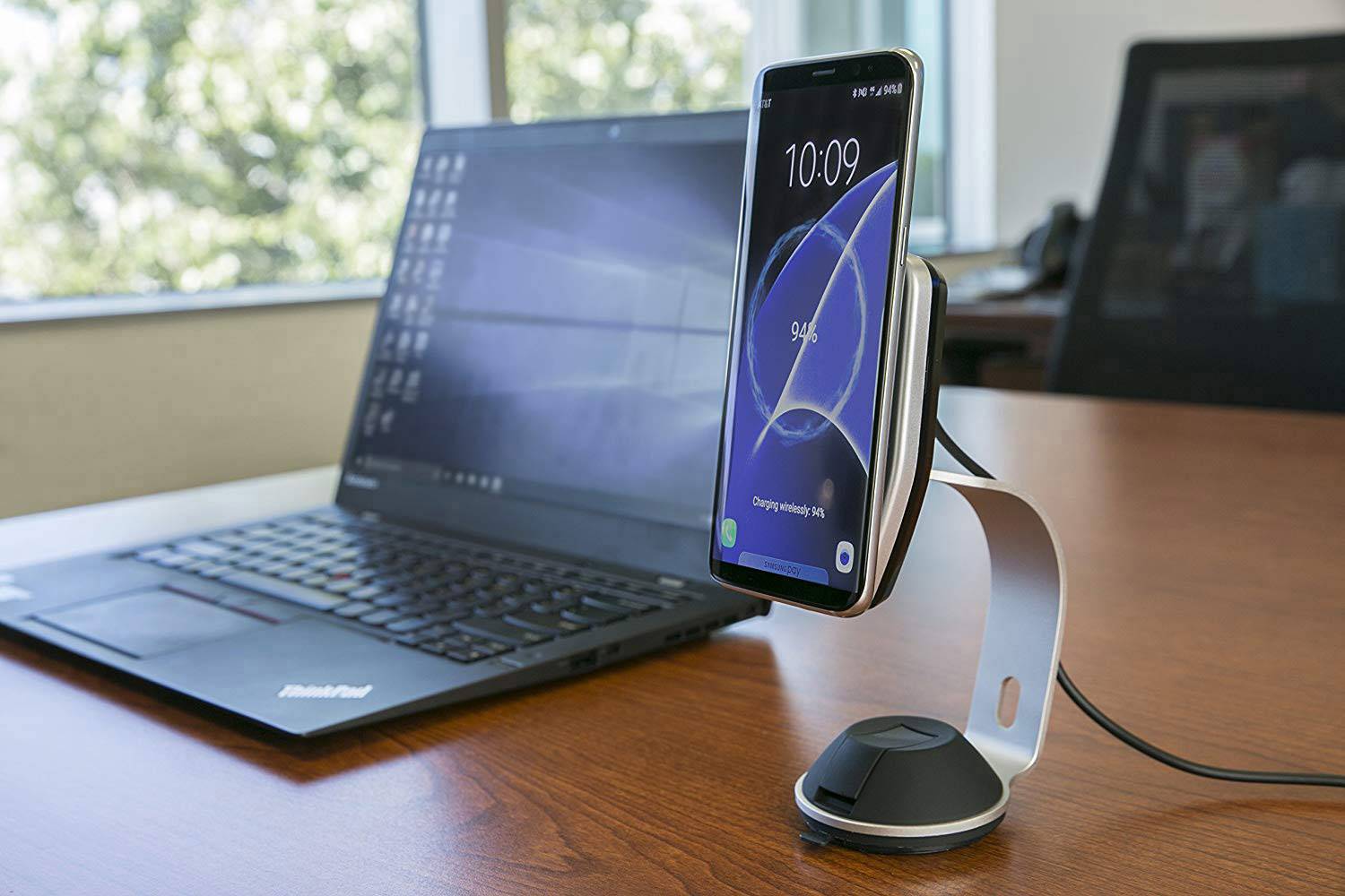 Scosche Induktions-Ladegerät 2000 mA MagicMount Pro Home MPQ2OH-XTSP5 Ausgänge Induktionslade-Stan