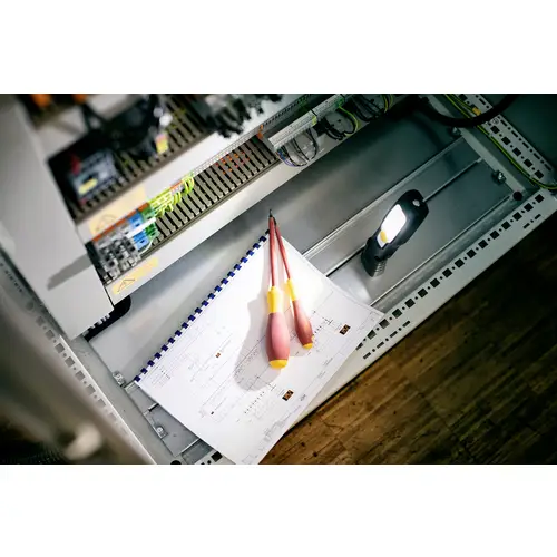 Brennenstuhl Arbeitsleuchte HL 200 A 250 lm 1175430010 Brennenstuhl Arbeitsleuchte HL 200 A 250 lm 1175430010