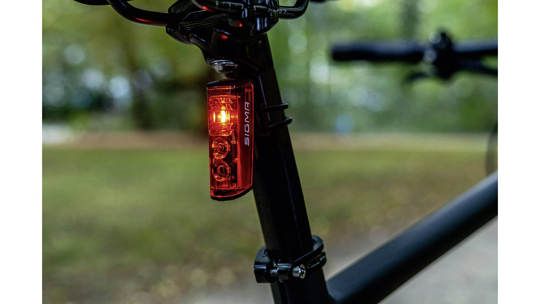Sigma Fahrrad-Rücklicht Blaze LED akkubetrieben Rot, Schwarz ...