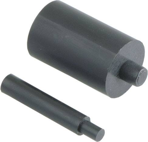 Zwei zylindrische Metallteile, eines dicker und kürzer, das andere dünner und länger, möglicherweise Maschinenteile.