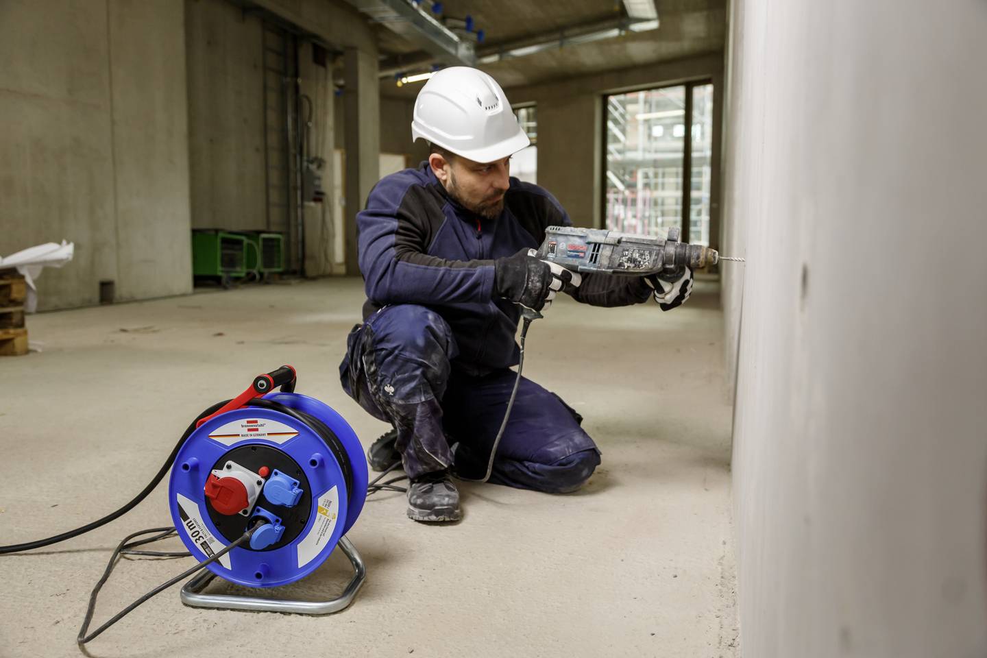 Brennenstuhl 1237980 Kabeltrommel 30.00m Schwarz CEE-Stecker 16A 5polig