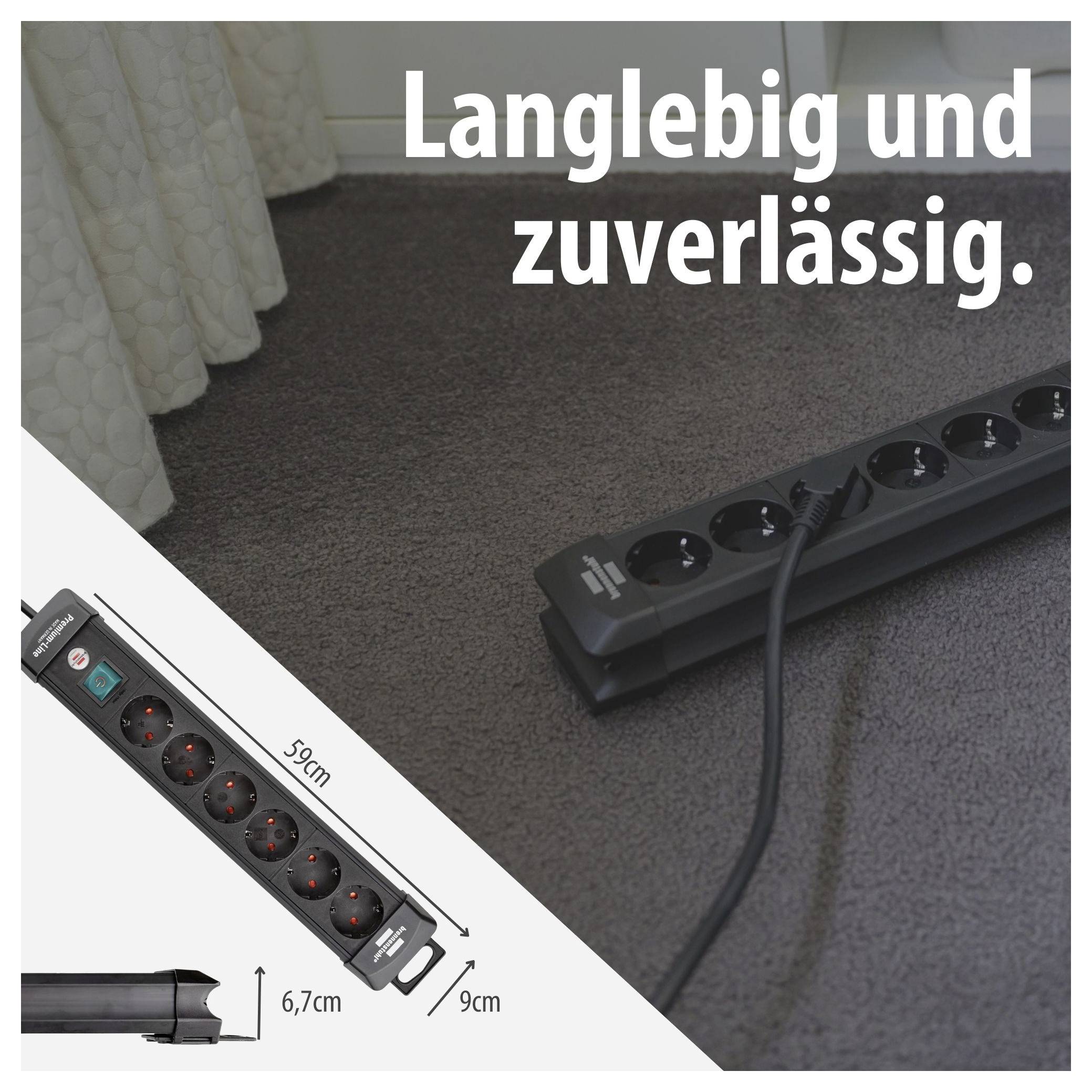 Werbebild einer schwarzen Steckdosenleiste mit Kabel auf Teppich; Text: 'Langlebig und zuverlässig.' und Maßangaben 59 cm und 6,7 cm.