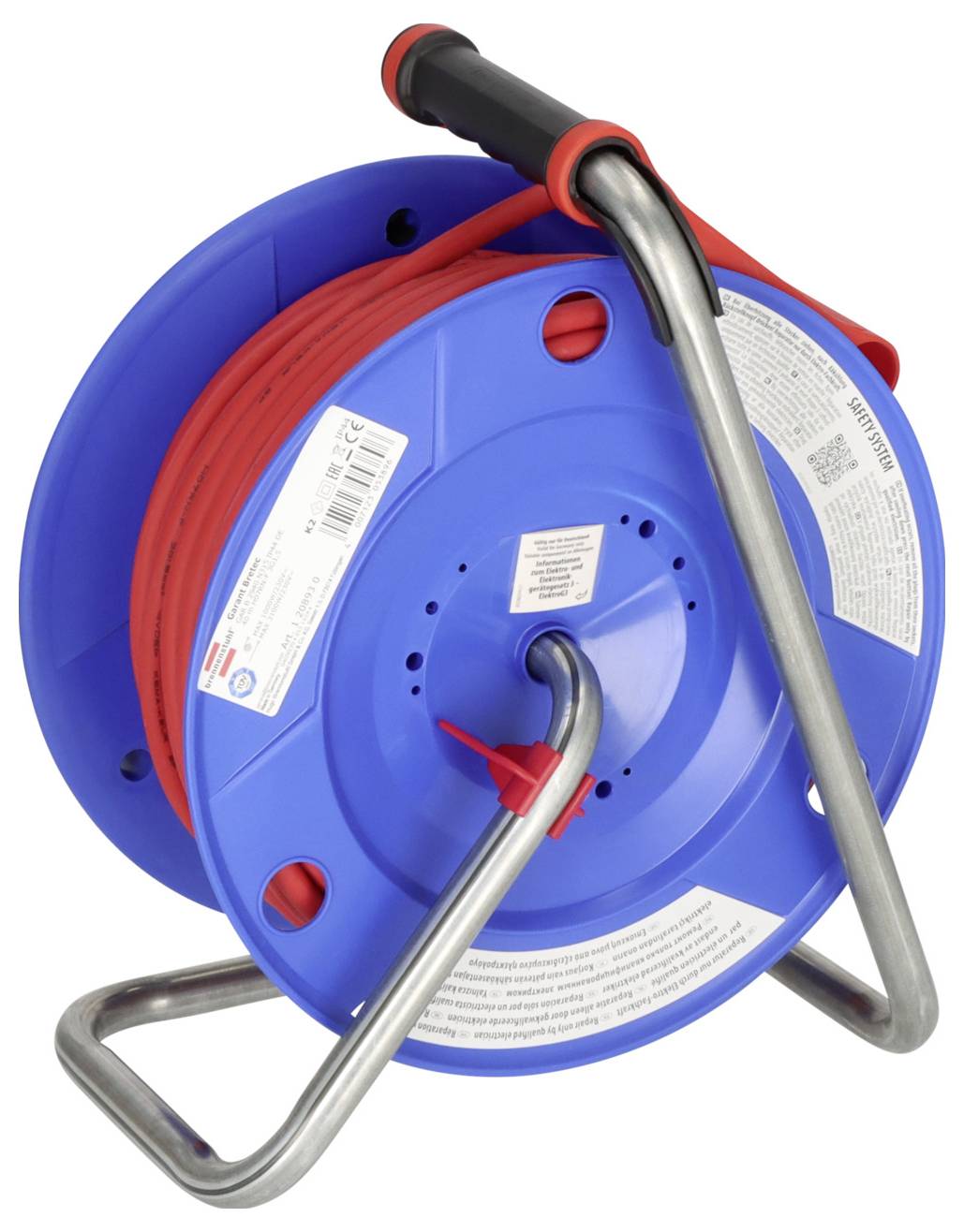 Blaue Kabelrolle mit rotem Verlängerungskabel auf einem Metallständer und Griff, dargestellt auf weißem Hintergrund.