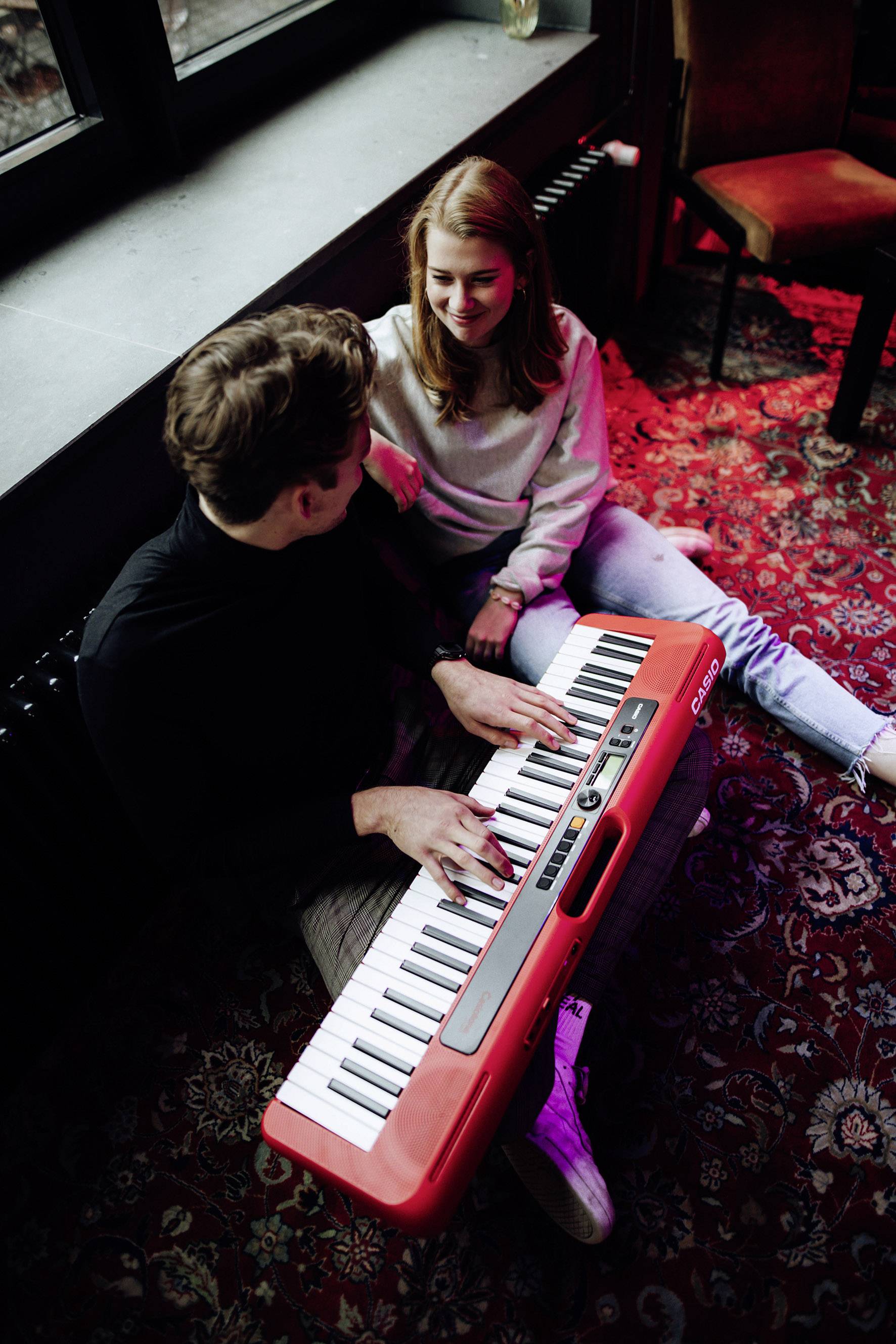 Casio Casiotone CT-S200RDC7 Keyboard Rot