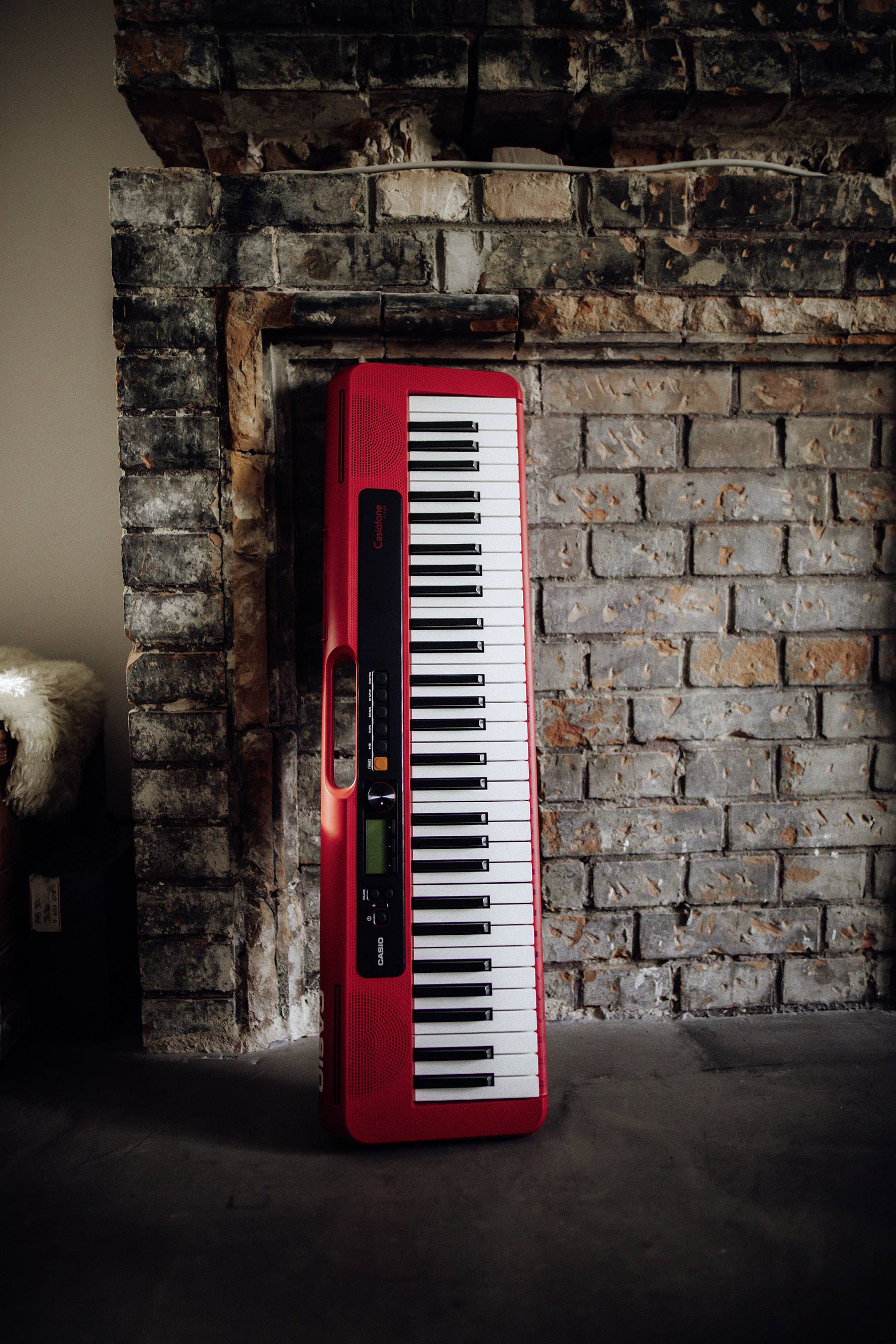 Casio Casiotone CT-S200RDC7 Keyboard Rot