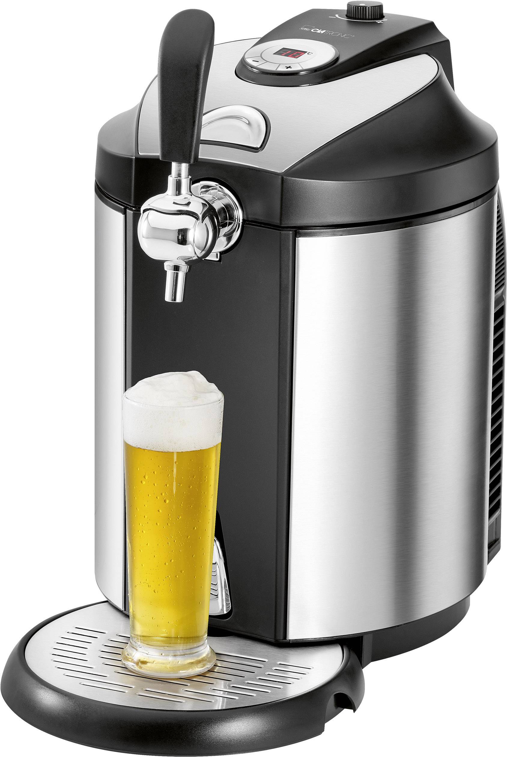 Eine silberne und schwarze Bierzapfanlage mit einem gefüllten Glas Bier darunter. Sie steht auf einer runden Abtropfschale.