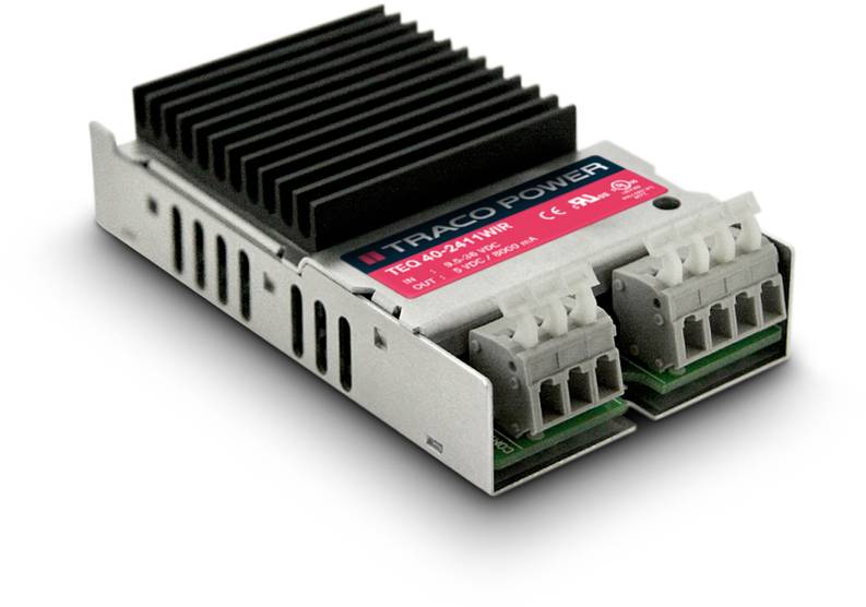 'Traco Power'-Modul mit rotem Etikett und zwei grauen Anschlussblöcken, verwendet zur Spannungsumwandlung in technischen Geräten.