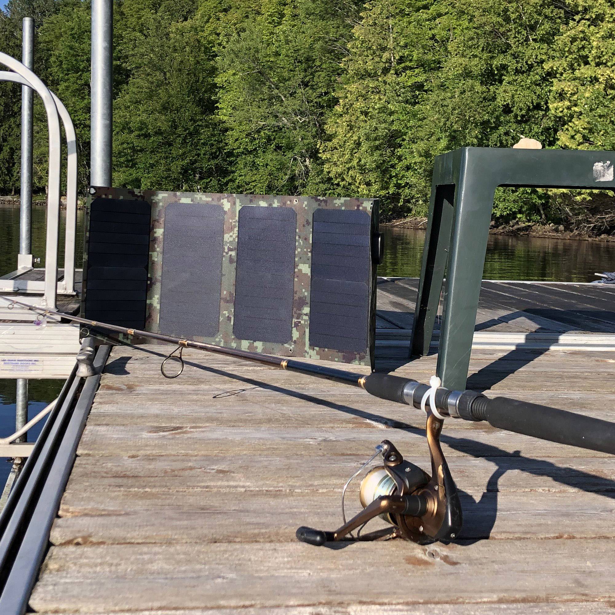 Power Traveller Falcon 28E PTL-FLE028 TAC Solar-Ladegerät Ladestrom Solarzelle 2400mA 28W