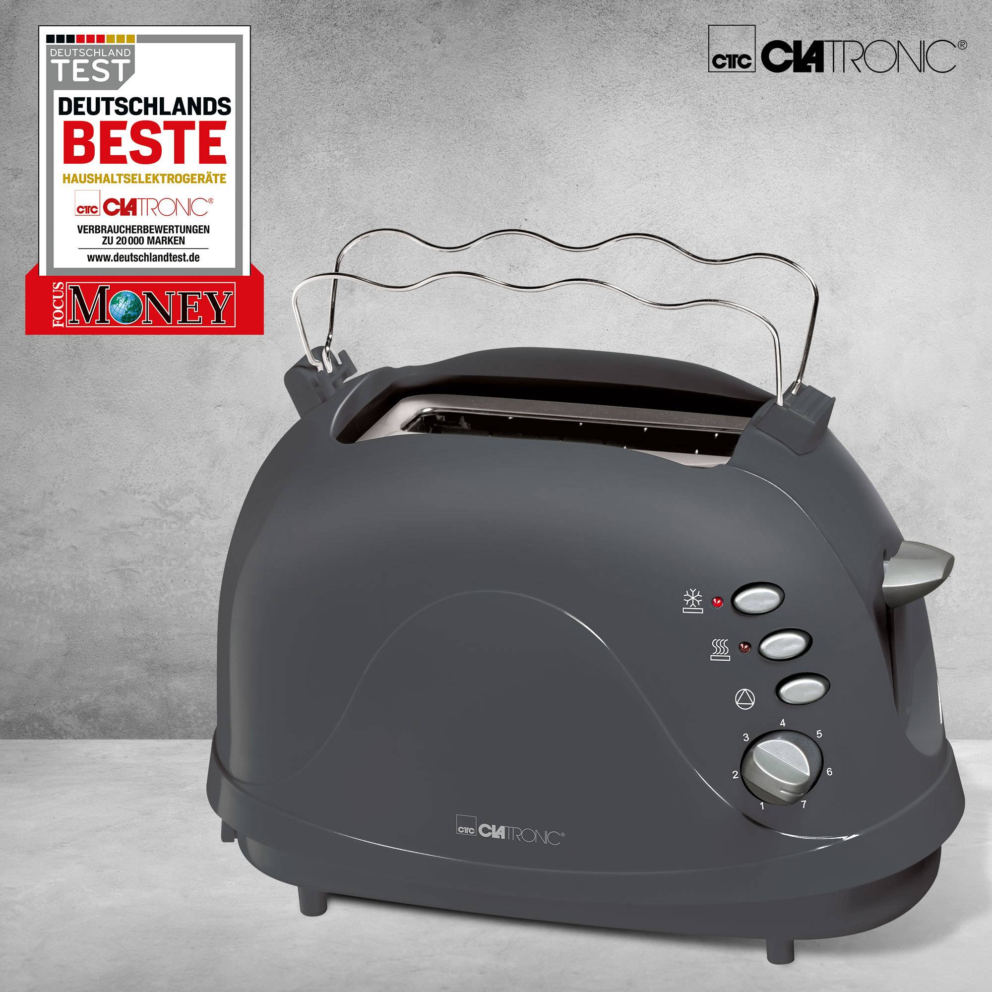Schwarzer Toaster mit mehreren Bedienknöpfen und zwei Toastschlitzen, im Hintergrund ein Siegel mit der Aufschrift 'Deutschlands Beste'.