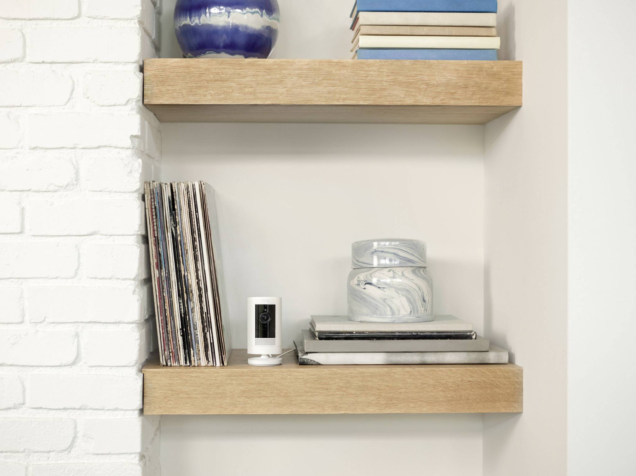 ring Stick Up Cam Plugin 8SW1S9-WEU0 WLAN IP Überwachungskamera 1920 x 1080 Pixel