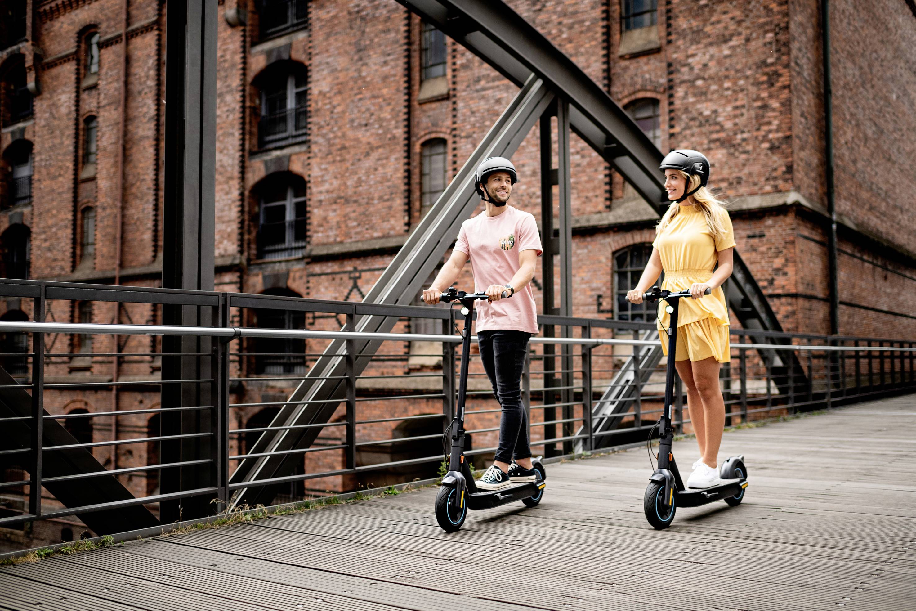 Segway Ninebot KickScooter MAX G30D powered by SEGWAY E-Scooter Dunkelgrau Li-Ion 36 V 15.3 Ah Straßenzulassung: Deutschland
