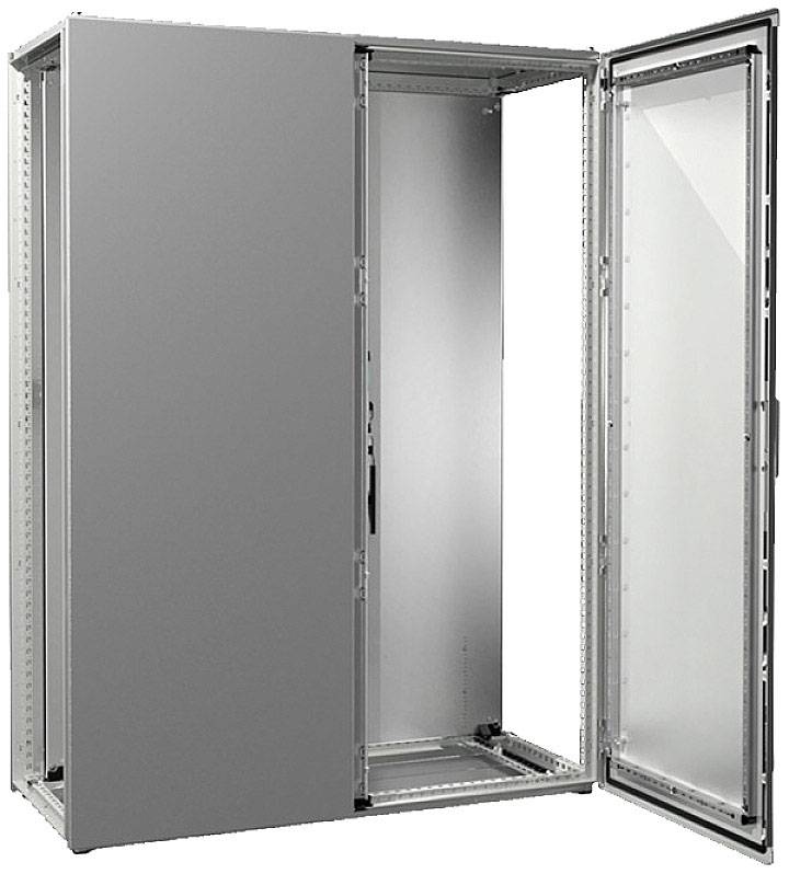 Ein offener, leerer Metallschrank mit einer Glastür, geeignet zur Aufbewahrung von technischer Ausrüstung in einem Büro oder Rechenzentrum.