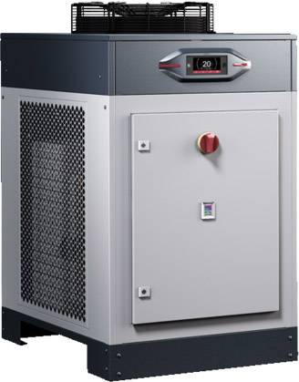 Eine industrielle Wärmepumpe mit grauem Gehäuse und digitalem Display zeigt die Temperatur. Oben befindet sich ein Lüftungsgitter.