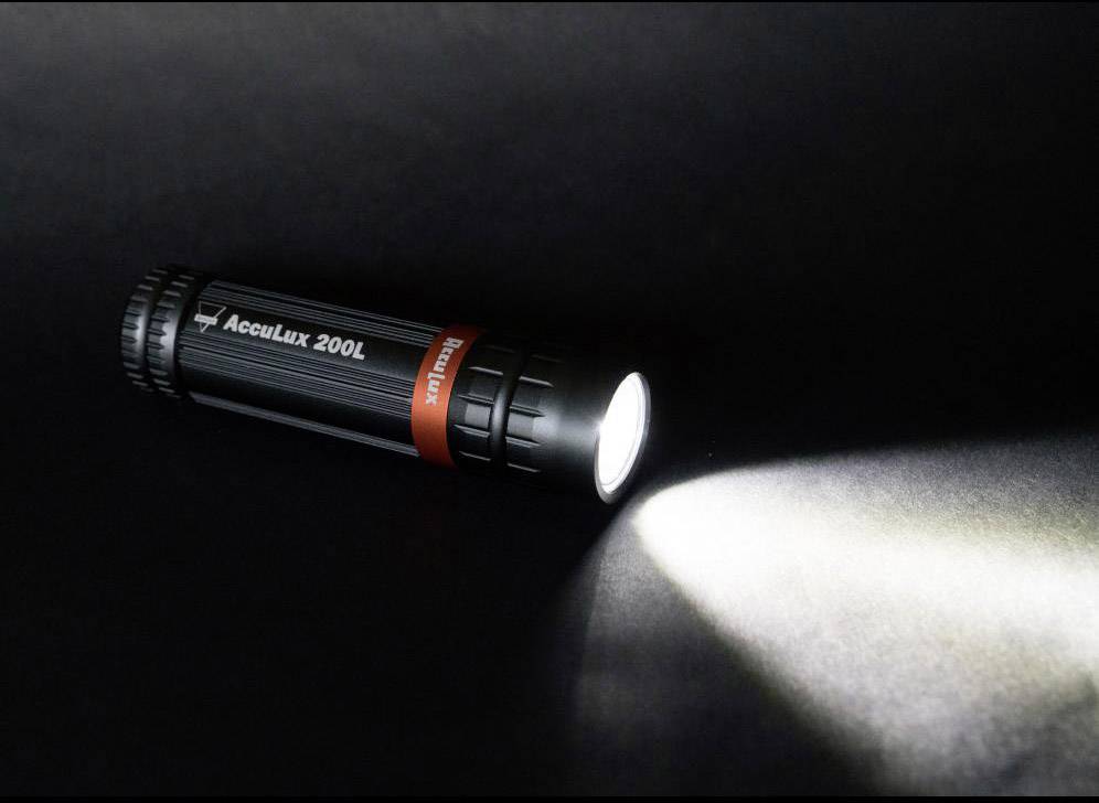 AccuLux 200L LED Taschenlampe batteriebetrieben 200lm 124g