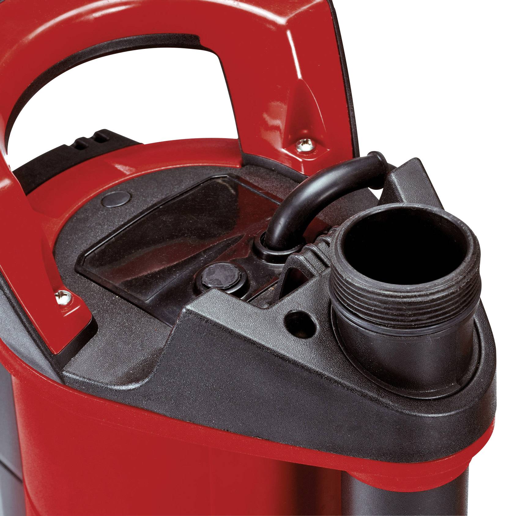 Rote Tauchpumpe mit Griff und schwarzem Schlauchanschluss.