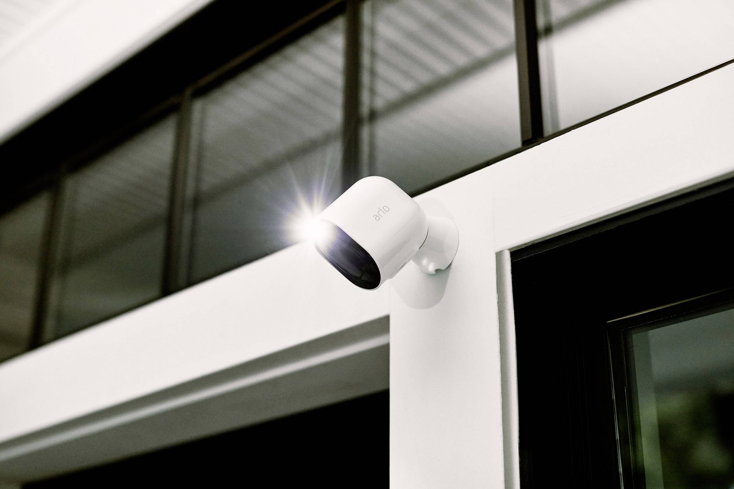 ARLO Pro 3 VMS4340P VMS4340P-100EUS WLAN IP-Überwachungskamera-Set mit 3 Kameras 2560 x 1440 Pixel