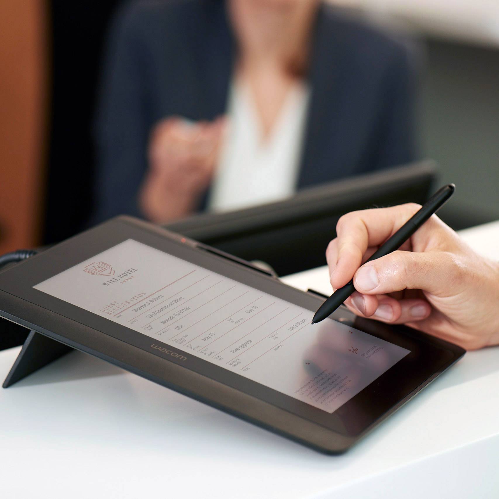 Wacom DTH-1152 Pen & Touch Display USB Stift-Display, Unterschriften-Pad Schwarz