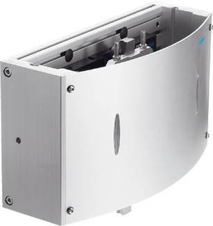 Metallbeschläge in gebogener Form mit Schrauben und Halterungen, möglicherweise Teil eines Mechanismus oder einer Maschine.