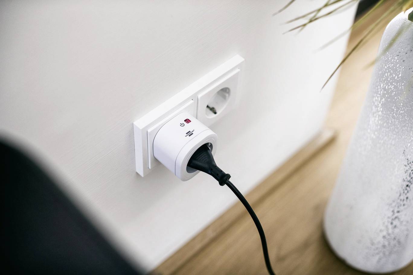 Brennenstuhl 1294850 Wi-Fi Steckdose Innenbereich 3000 W