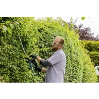 Bosch Home and Garden AdvancedHedgecut 70 Elektro Heckenschere mit Schutzbügel 500 W 700 mm Bosch Home and Garden AdvancedHedgecut 70 Elektro Heckenschere mit Schutzbügel 500 W 700 mm