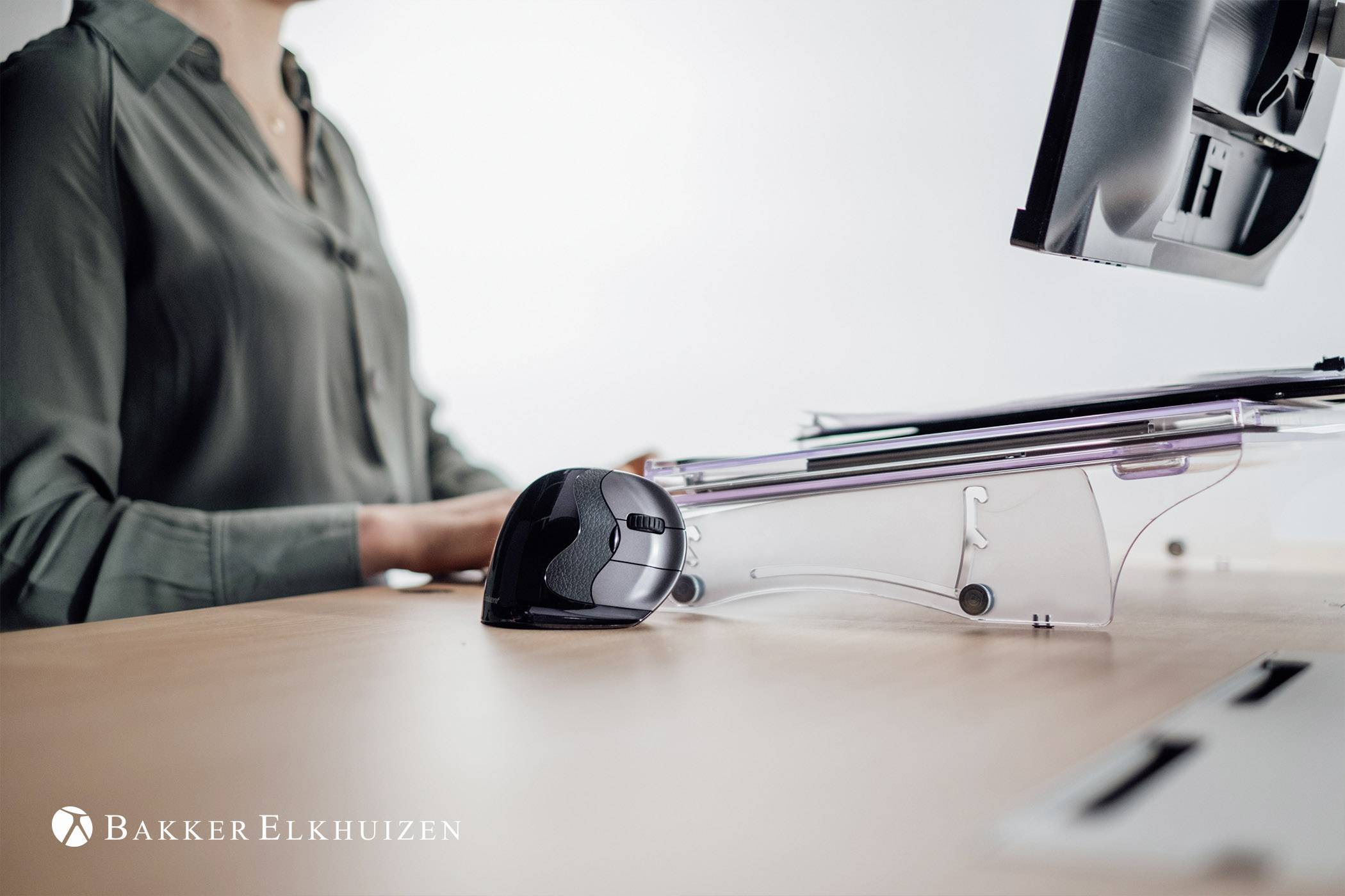 BakkerElkhuizen Evoluent D Small Maus Funk Optisch Anthrazit 6 Tasten 3200 dpi Ergonomisch