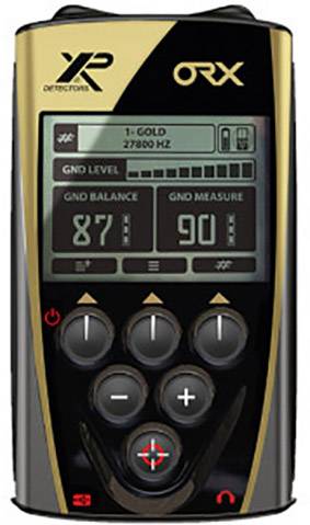 Metall-Detektor Bildschirm mit Anzeige für Goldsuche, Frequenz 27,8 kHz. Zeigt Bodenbalance 87 und Bodenmessung 90 an.