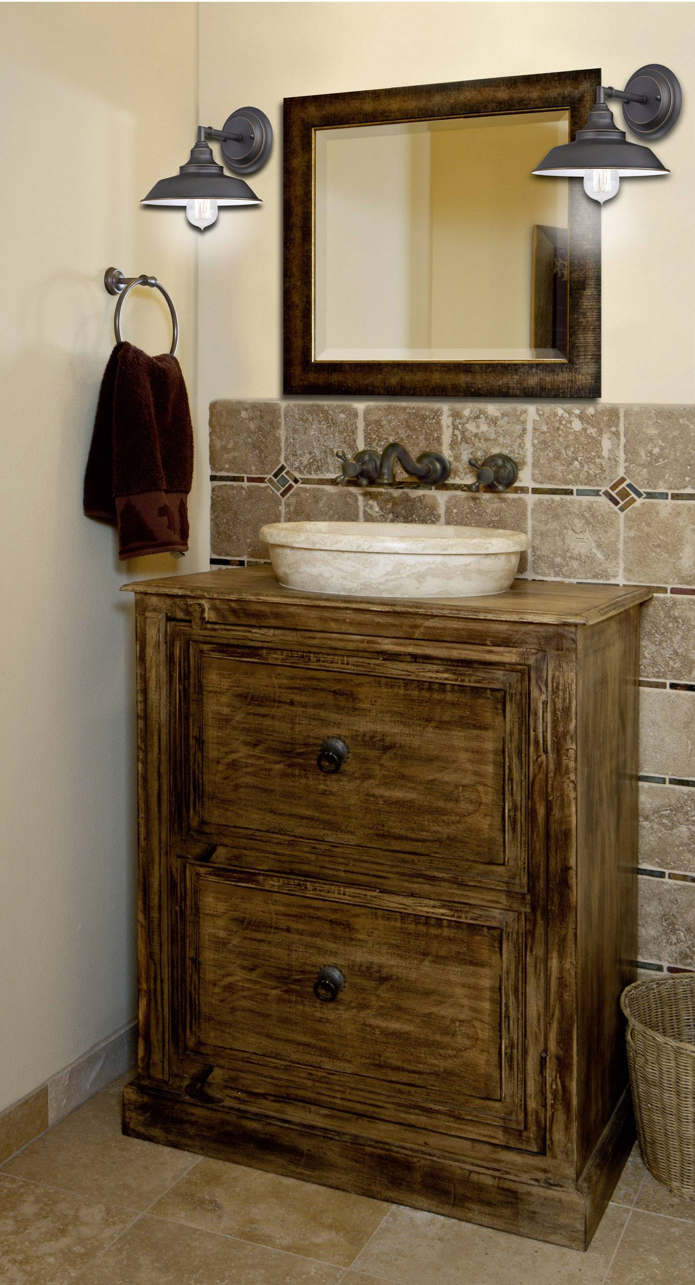 Westinghouse Iron Hill 63435 Wandleuchte E27 Bronze