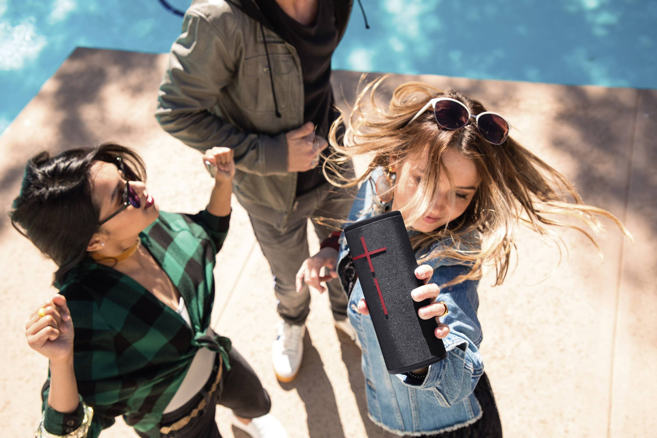 Ultimate Ears Boom 3 Bluetooth® Lautsprecher tragbar, schockresistent, staubfest, wasserdicht Schwarz, Rot