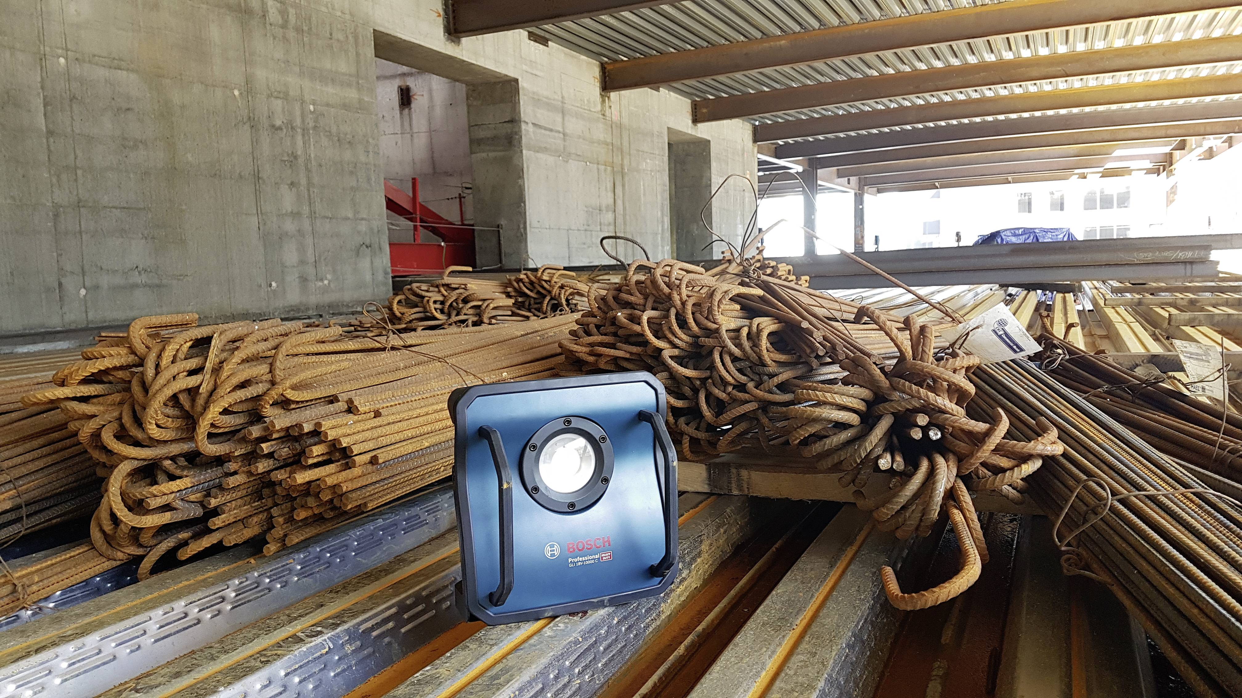 Bosch Professional GLI 18V-10000 C Baustrahler 10000lm 0601446900