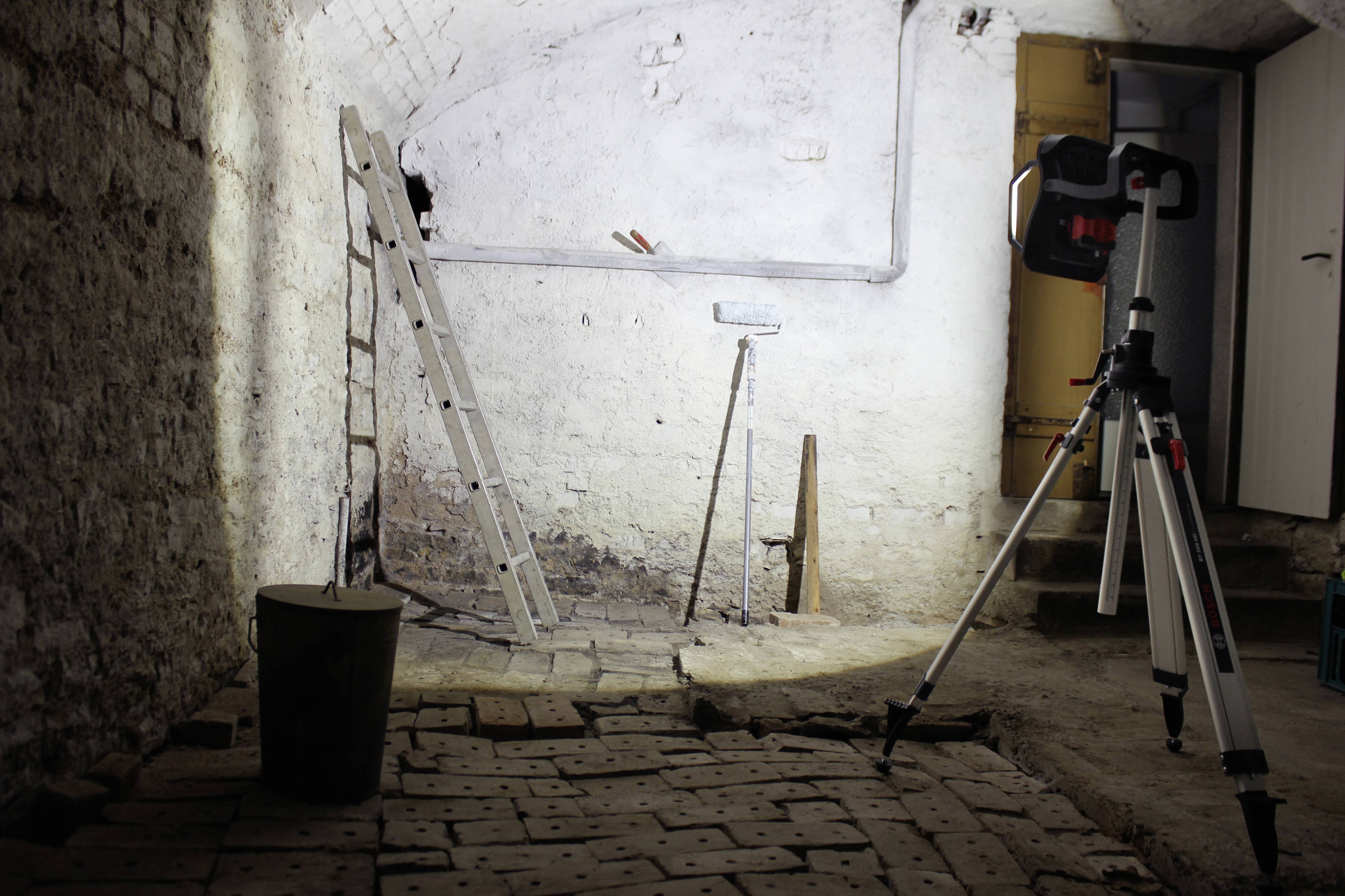 Bosch Professional GLI 18V-4000 C Akku-LED-Arbeitsleuchte 4000lm 0601446800