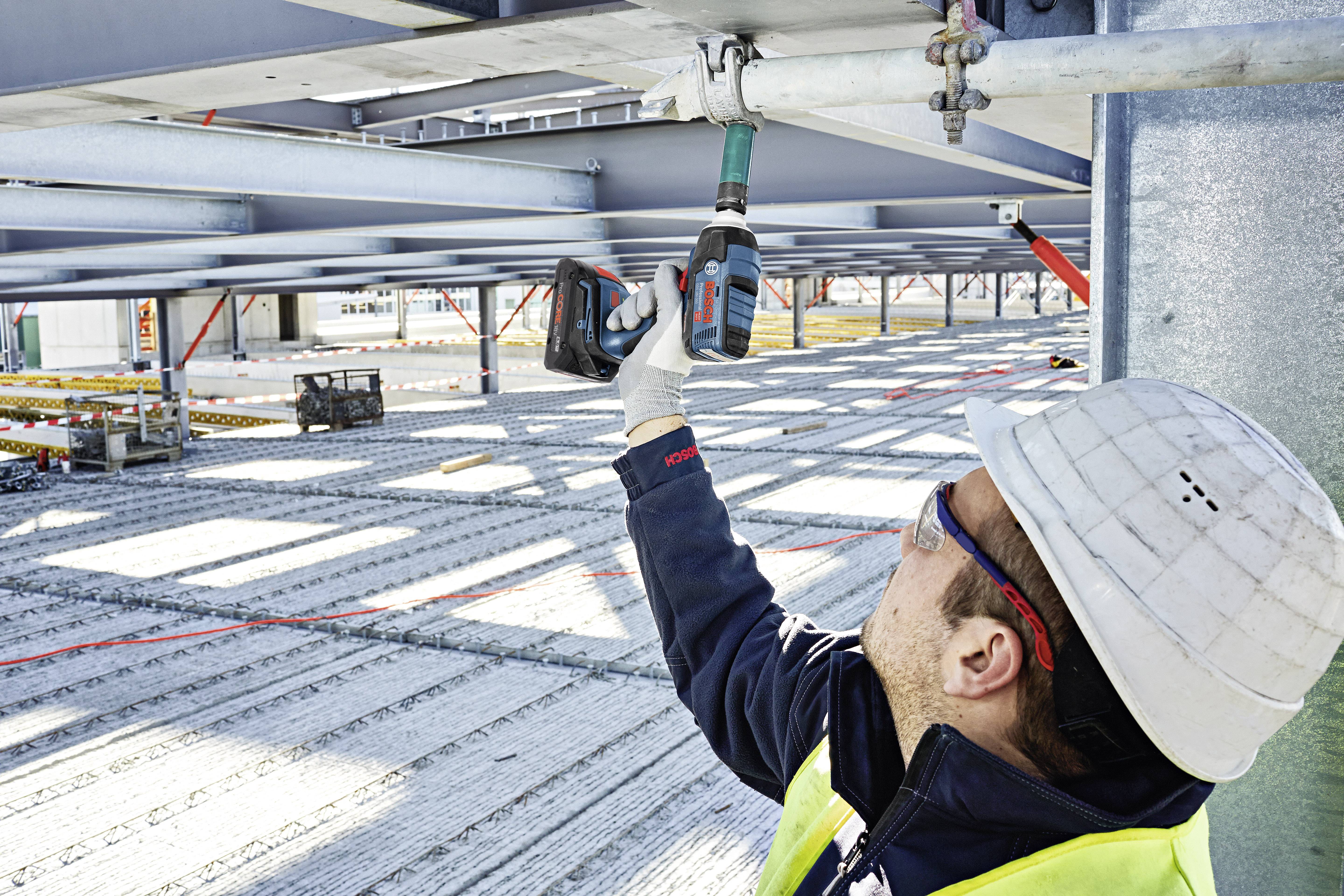 Bosch Professional GDS 18V-300 06019D8202 Akku-Drehschlagschrauber 300 Nm 18 V Anzahl mitgelieferte Akkus 2 4.0 Ah Li-Ion inkl. Koffer, inkl.