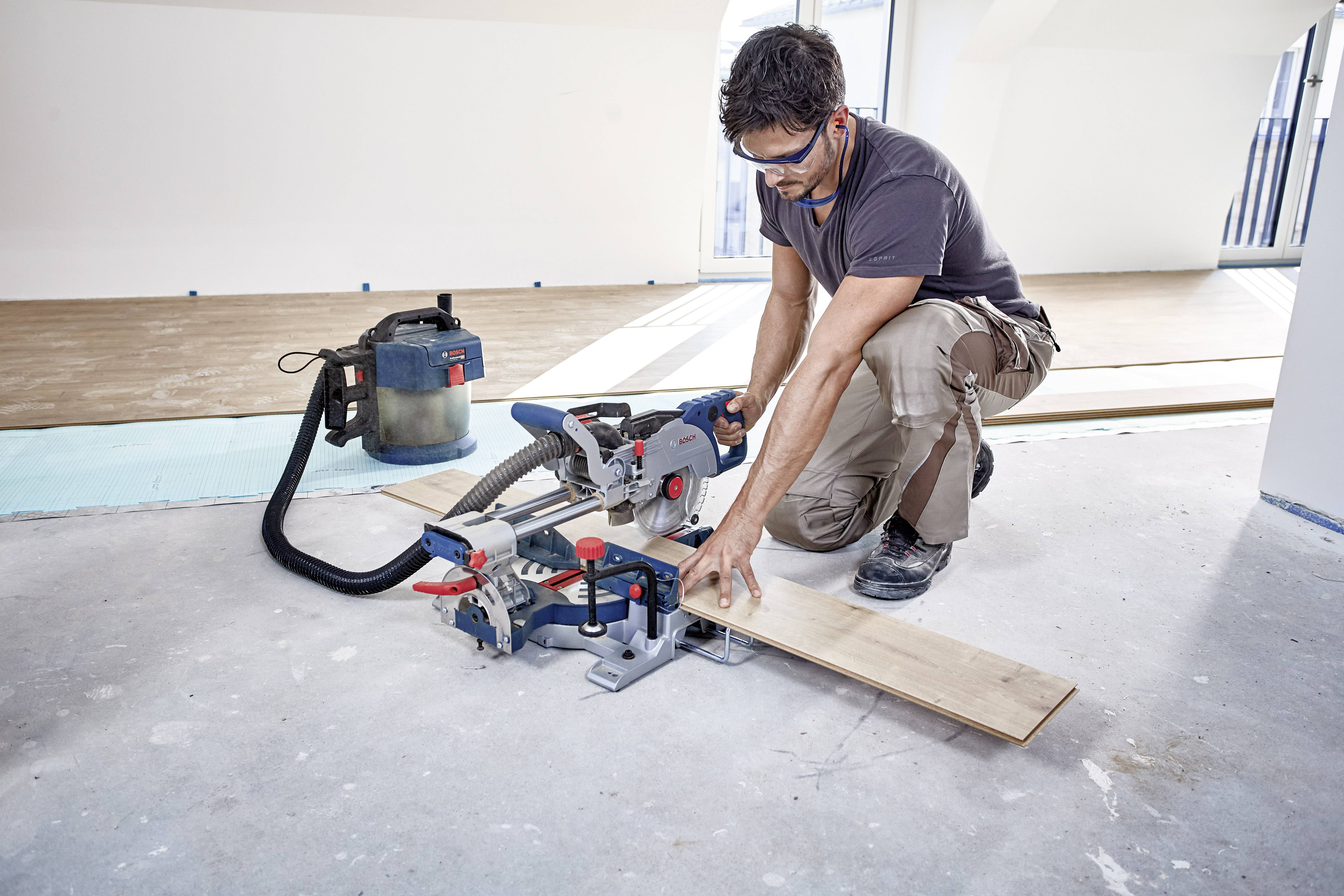 Bosch Professional BITURBO GCM 18V-216 Solo Akku-Kapp- und Gehrungssäge bürstenlos 216 mm 30 mm 1600 W
