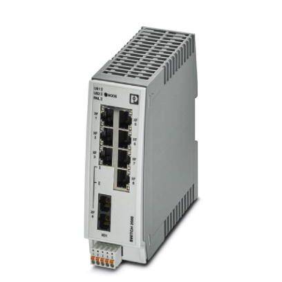 Industrieller Netzwerk-Switch mit mehreren Ethernet-Ports, geeignet für die Verbindung und Verwaltung von Geräten in einem Steuerungssystem.